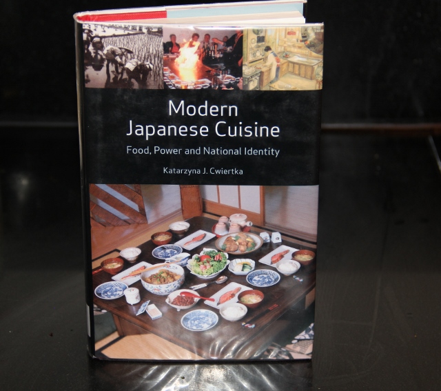 JAPANESE BOOK (640x567)
